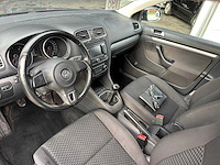 Volkswagen - 2010 - golf - personenauto - afbeelding 5 van  25