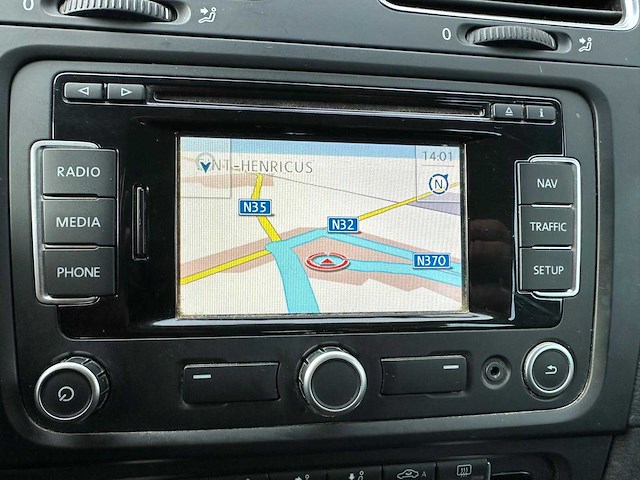 Volkswagen - 2010 - golf - personenauto - afbeelding 16 van  25