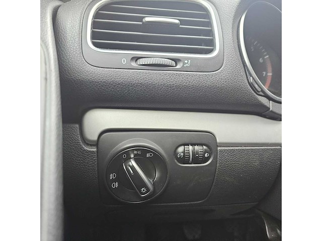 Volkswagen - 2010 - golf 6 - personenauto - afbeelding 9 van  24
