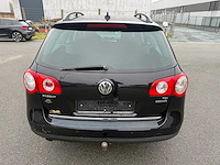 Volkswagen - 2010 - passat - personenauto - afbeelding 2 van  35