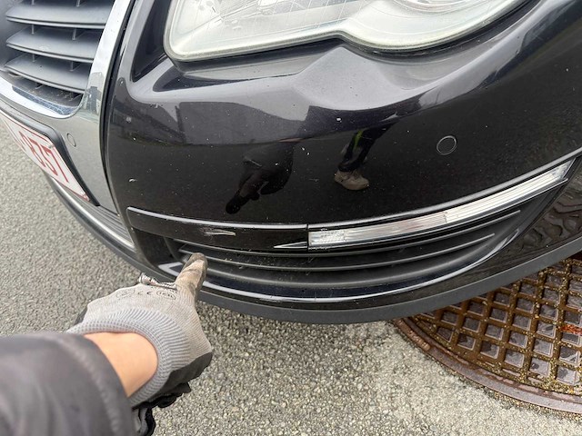 Volkswagen - 2010 - passat - personenauto - afbeelding 6 van  35