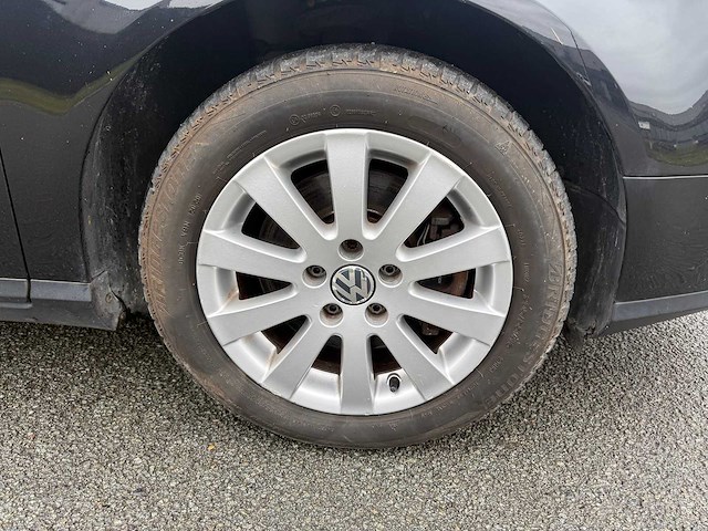 Volkswagen - 2010 - passat - personenauto - afbeelding 10 van  35