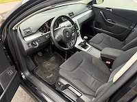 Volkswagen - 2010 - passat - personenauto - afbeelding 35 van  35