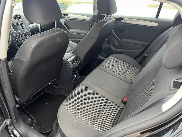 Volkswagen - 2011 - golf - 6 - personenauto - afbeelding 9 van  23