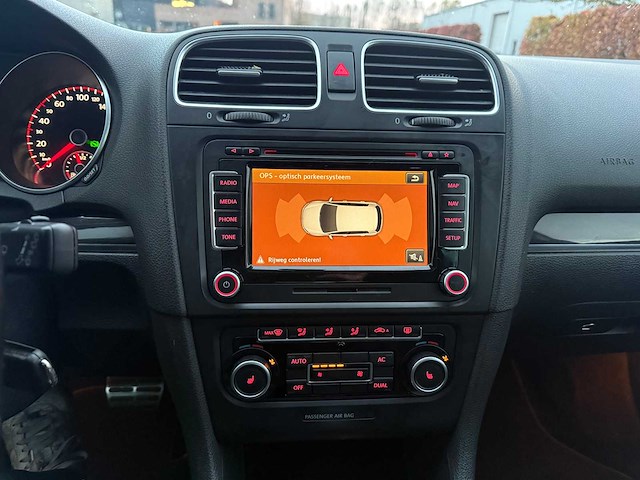 Volkswagen - 2011 - golf gtd - gtd - personenauto - afbeelding 24 van  31