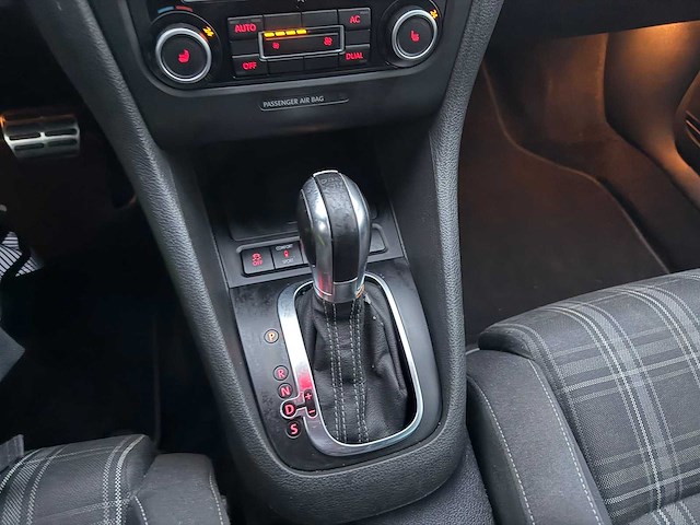 Volkswagen - 2011 - golf gtd - gtd - personenauto - afbeelding 1 van  31