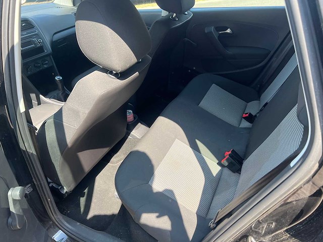 Volkswagen - 2011 - polo - personenwagen - personenauto - afbeelding 13 van  27
