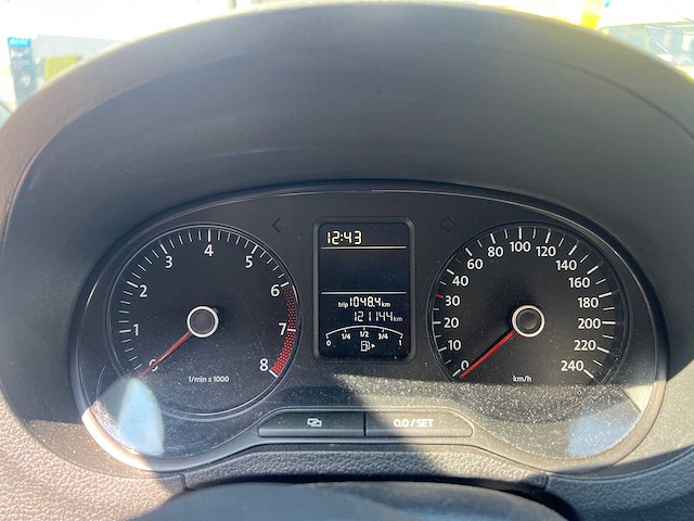 Volkswagen - 2011 - polo - personenwagen - personenauto - afbeelding 15 van  27