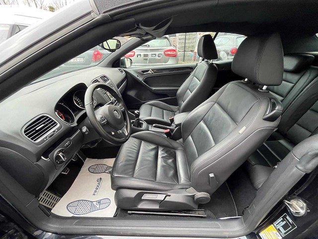 Volkswagen - 2012 - golf cabrio - personenauto - afbeelding 14 van  23
