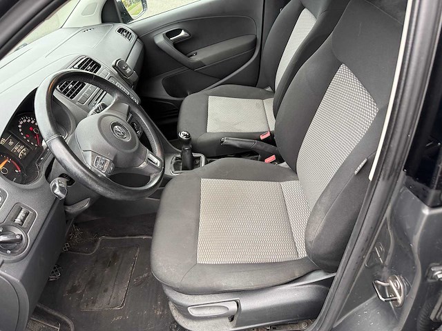Volkswagen - 2013 - polo - personenauto - afbeelding 8 van  36