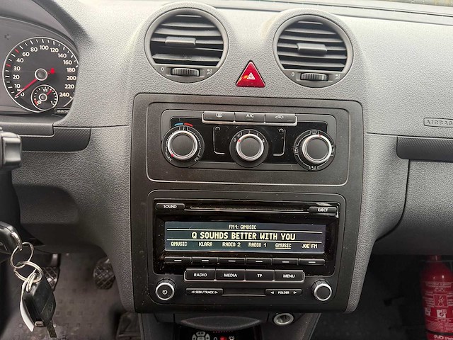 Volkswagen - 2015 - caddy - personenauto - afbeelding 7 van  24