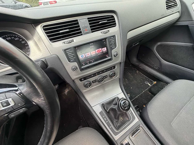 Volkswagen - 2015 - golf - golf - personenauto - afbeelding 10 van  44