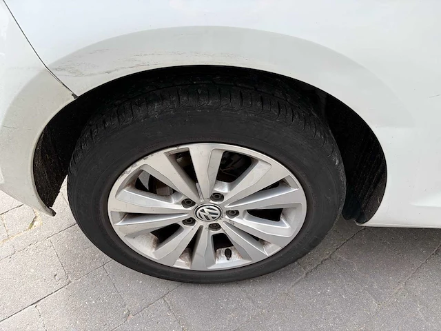 Volkswagen - 2015 - golf - golf - personenauto - afbeelding 3 van  44