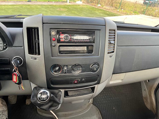 Volkswagen - 2016 - crafter - kipper - personenauto - afbeelding 24 van  37