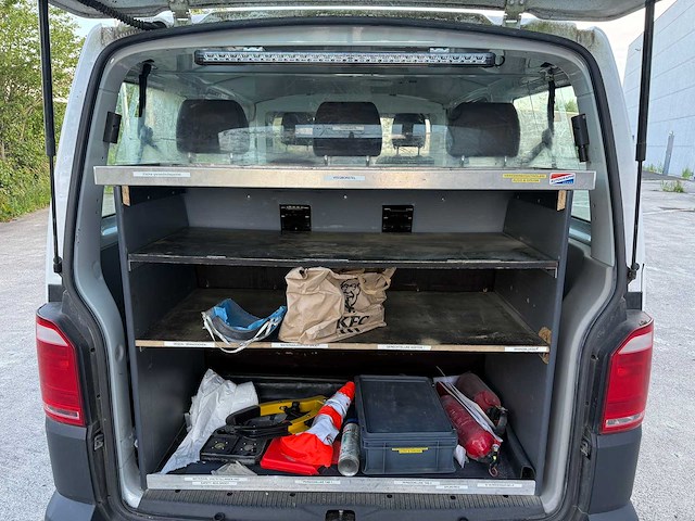 Volkswagen - 2016 - transporter - personenauto - afbeelding 11 van  42