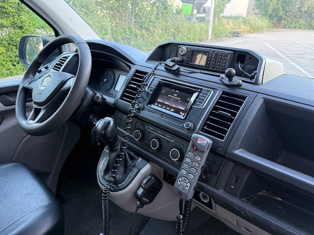 Volkswagen - 2016 - transporter - personenauto - afbeelding 19 van  42