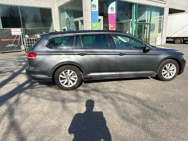Volkswagen - 2017 - passat - personenauto - afbeelding 11 van  13