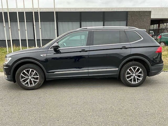 Volkswagen - 2018 - tiguan - allspace 4x4 - - afbeelding 12 van  31