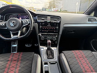 Volkswagen - 2019 - golf gti - gti tcr - personenauto - afbeelding 17 van  38