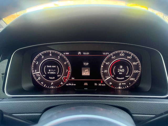 Volkswagen - 2019 - golf gti - gti tcr - personenauto - afbeelding 21 van  38