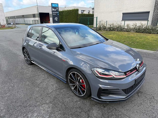 Volkswagen - 2019 - golf gti - gti tcr - personenauto - afbeelding 24 van  27