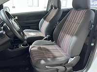 Volkswagen - fox - 1.2 trendline - 96-rt-gz- 2005 - afbeelding 4 van  16