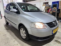 Volkswagen - fox - 1.2 trendline - 96-rt-gz- 2005 - afbeelding 12 van  16