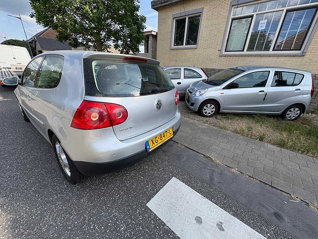 Volkswagen - golf - 1.4 trendline - car - 2006 - afbeelding 2 van  3