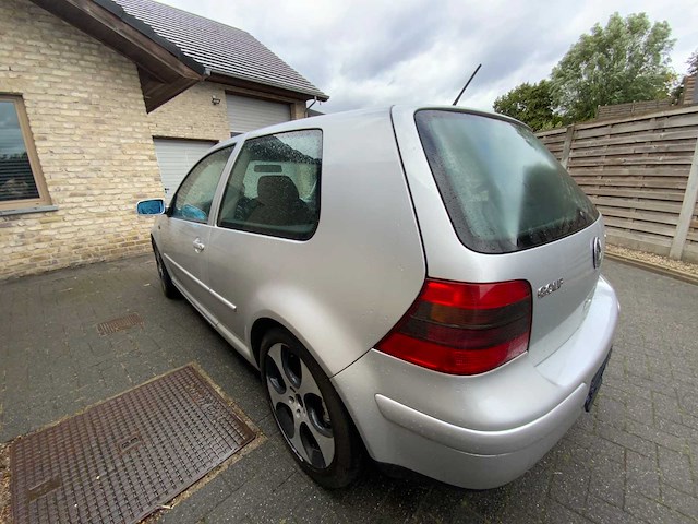 Volkswagen - golf - car - 2000 - afbeelding 21 van  26
