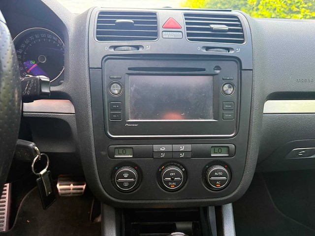 Volkswagen - golf - gti - dsg - car - 2007 - afbeelding 7 van  25