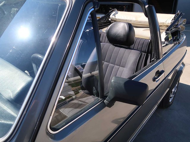 Volkswagen - golf 1 - cabriolet - classic cars >15 - afbeelding 19 van  35