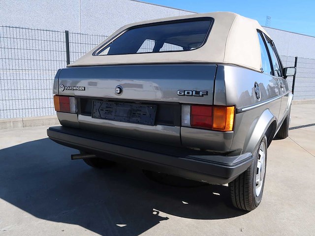 Volkswagen - golf 1 - cabriolet - classic cars >15 - afbeelding 34 van  35