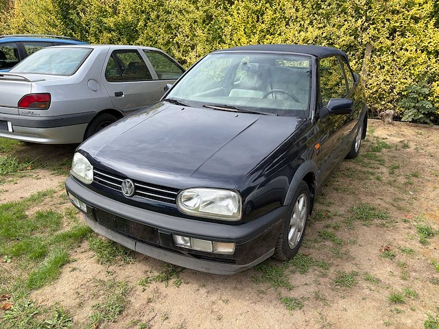 Volkswagen - golf cabriolet - karmann - oldtimer - afbeelding 1 van  13