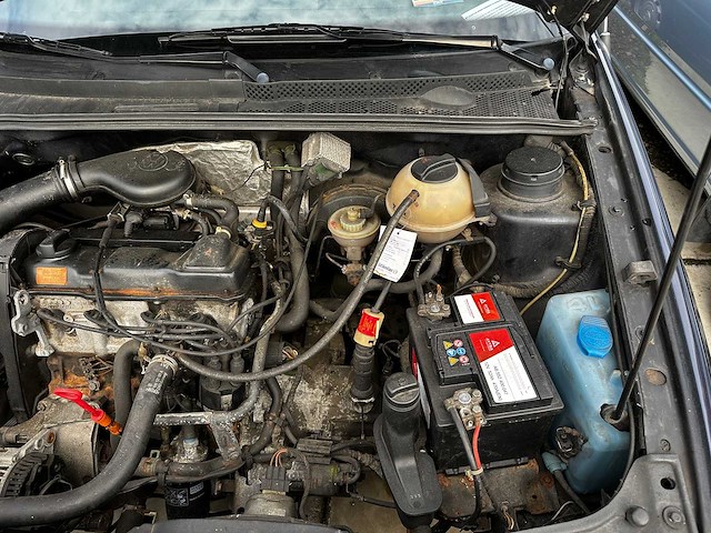 Volkswagen - golf iii gt - oldtimer - afbeelding 11 van  19