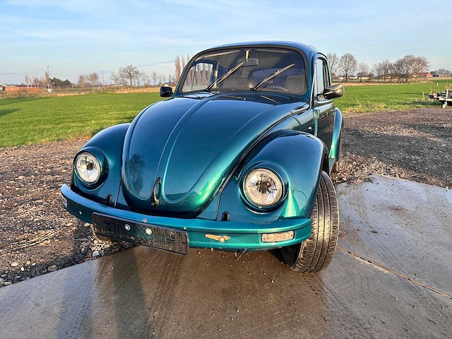 Volkswagen - kever - oldtimer - afbeelding 2 van  17