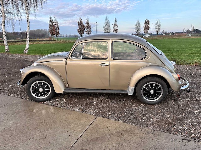 Volkswagen - kever 1200 - oldtimer - afbeelding 2 van  35