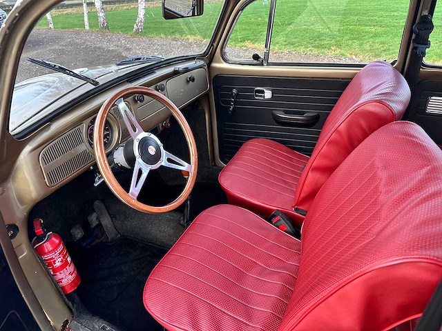 Volkswagen - kever 1200 - oldtimer - afbeelding 18 van  35