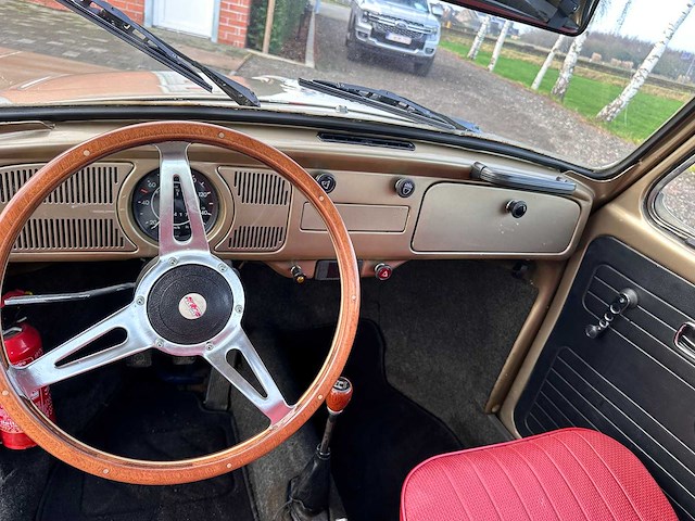 Volkswagen - kever 1200 - oldtimer - afbeelding 20 van  35