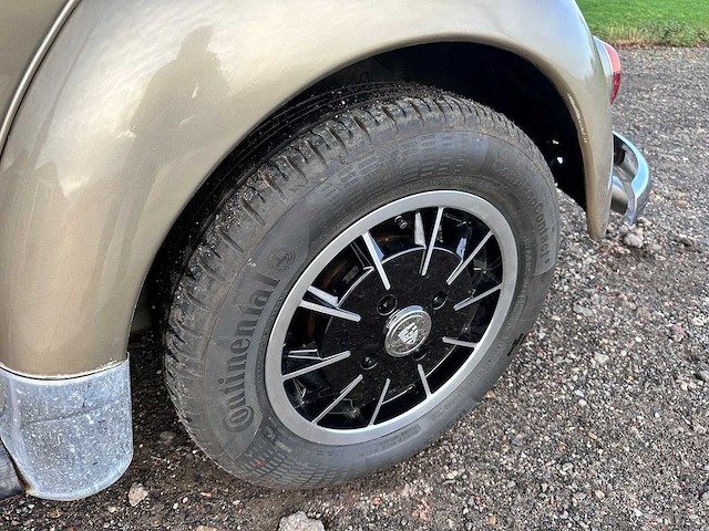 Volkswagen - kever 1200 - oldtimer - afbeelding 27 van  35