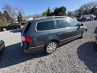 Volkswagen - passat variant - 1.8 tfsi highline - car - 2009 - afbeelding 2 van  16