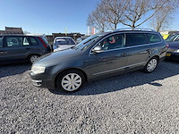 Volkswagen - passat variant - 1.8 tfsi highline - car - 2009 - afbeelding 9 van  16