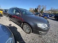 Volkswagen - passat variant - 1.8 tfsi highline - car - 2009 - afbeelding 10 van  16
