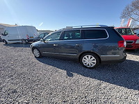 Volkswagen - passat variant - 1.8 tfsi highline - car - 2009 - afbeelding 11 van  16