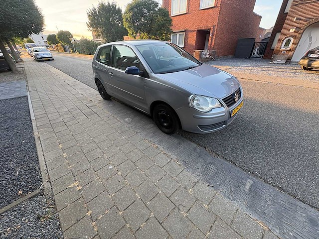 Volkswagen - polo - 1.4-16v fsi optive - car - 2006 - afbeelding 1 van  18