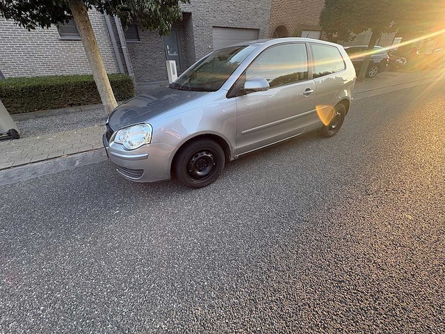 Volkswagen - polo - 1.4-16v fsi optive - car - 2006 - afbeelding 16 van  18