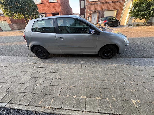 Volkswagen - polo - 1.4-16v fsi optive - car - 2006 - afbeelding 17 van  18