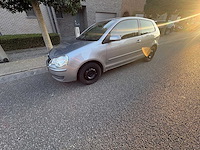 Volkswagen - polo - 1.4-16v fsi optive - car - 2006 - afbeelding 17 van  19