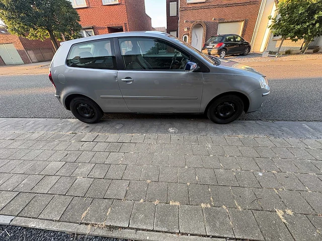 Volkswagen - polo - 1.4-16v fsi optive - car - 2006 - afbeelding 18 van  19