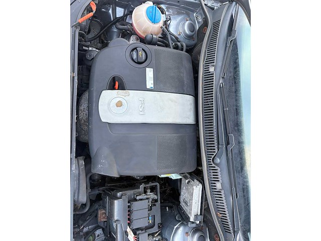 Volkswagen - polo - 1.4-16v fsi optive - car - 2006 - afbeelding 7 van  18