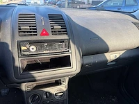 Volkswagen - polo - 1.4 trendline - car - 2001 - afbeelding 6 van  20